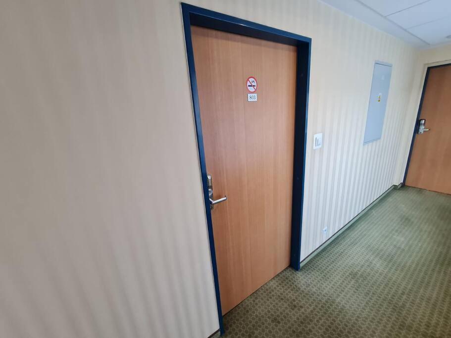10Q - Z6 Apartament 803 Варшава Екстериор снимка